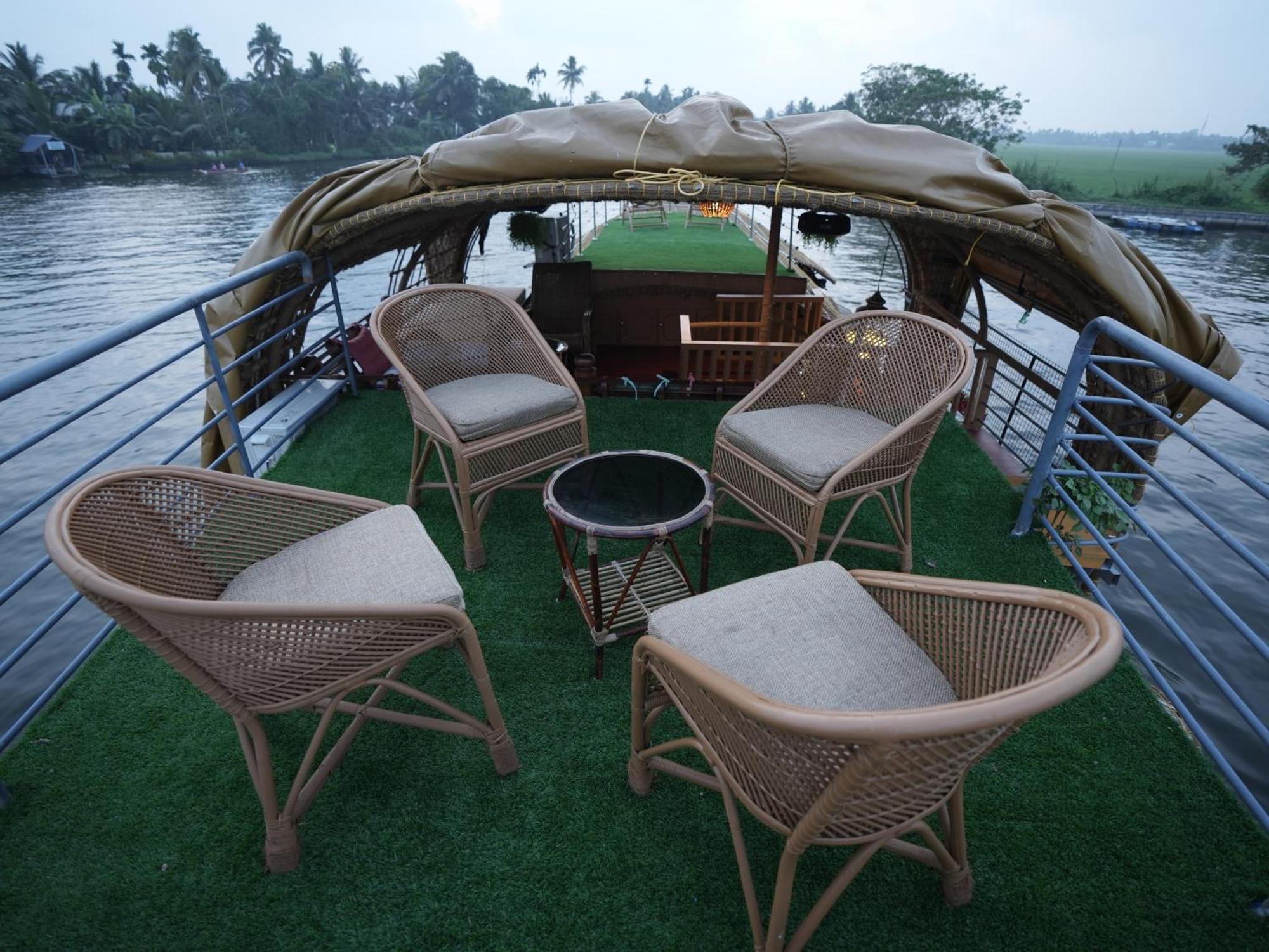 Kalappura Houseboats & Tours Hotel Alappuzha Buitenkant foto