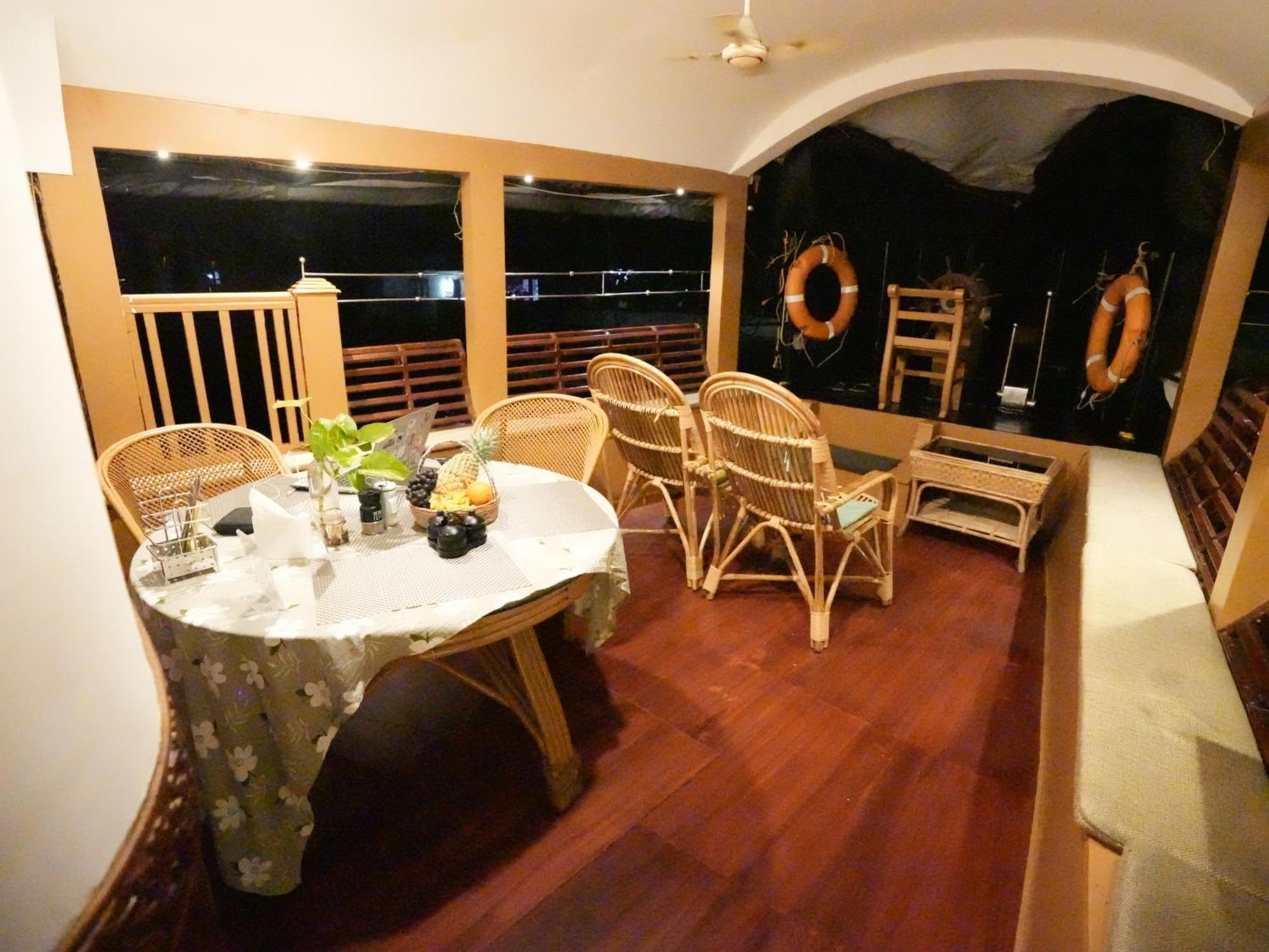 Kalappura Houseboats & Tours Hotel Alappuzha Buitenkant foto